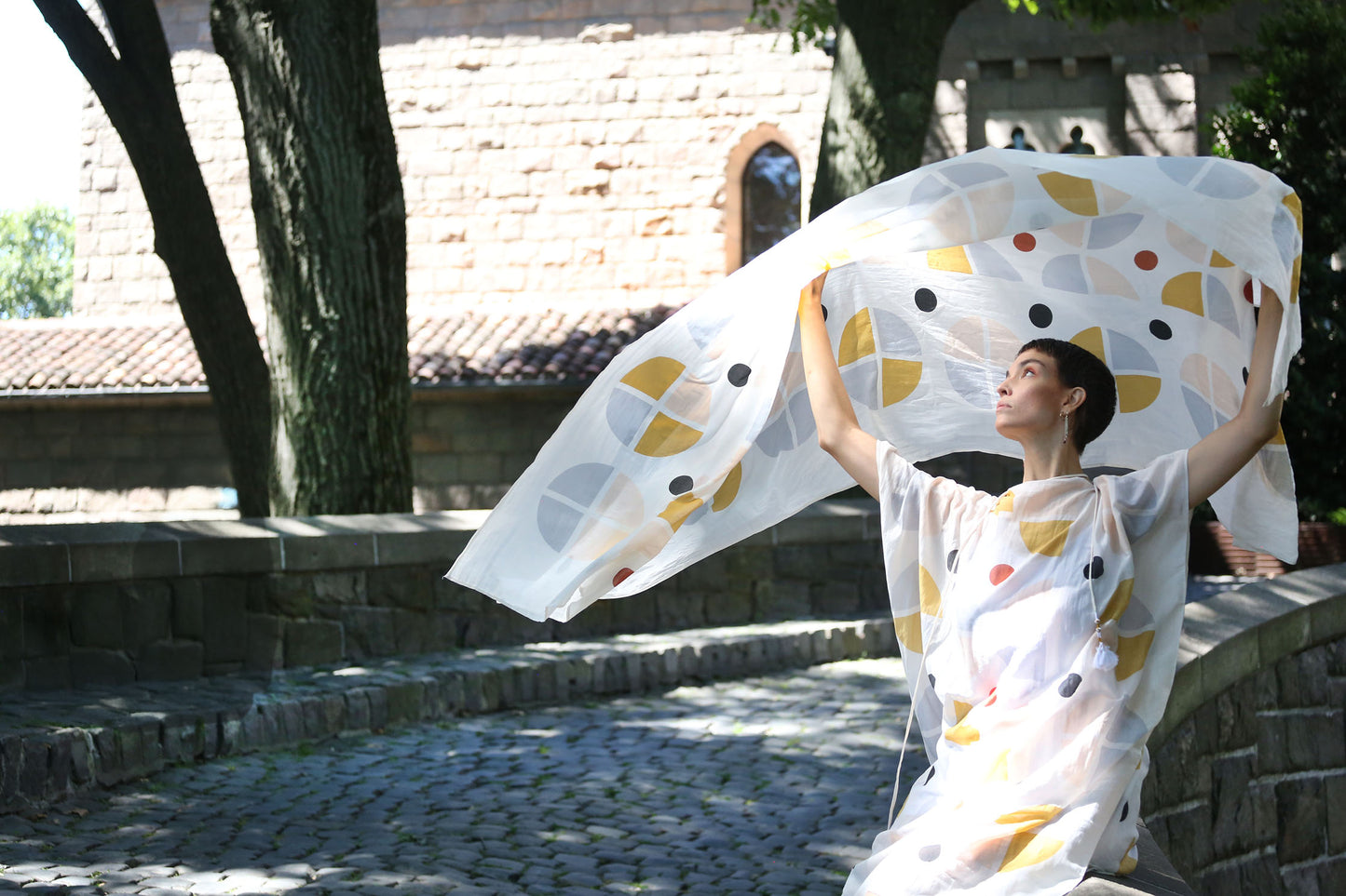 Synaethesia Sarong White