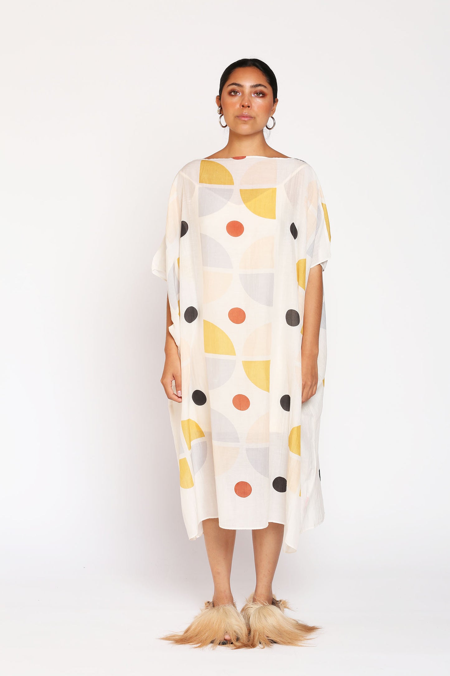 Synaethesia Kaftan White