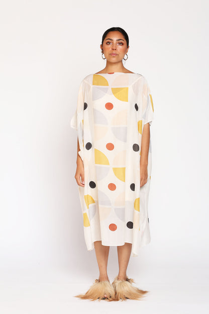 Synaethesia Kaftan White